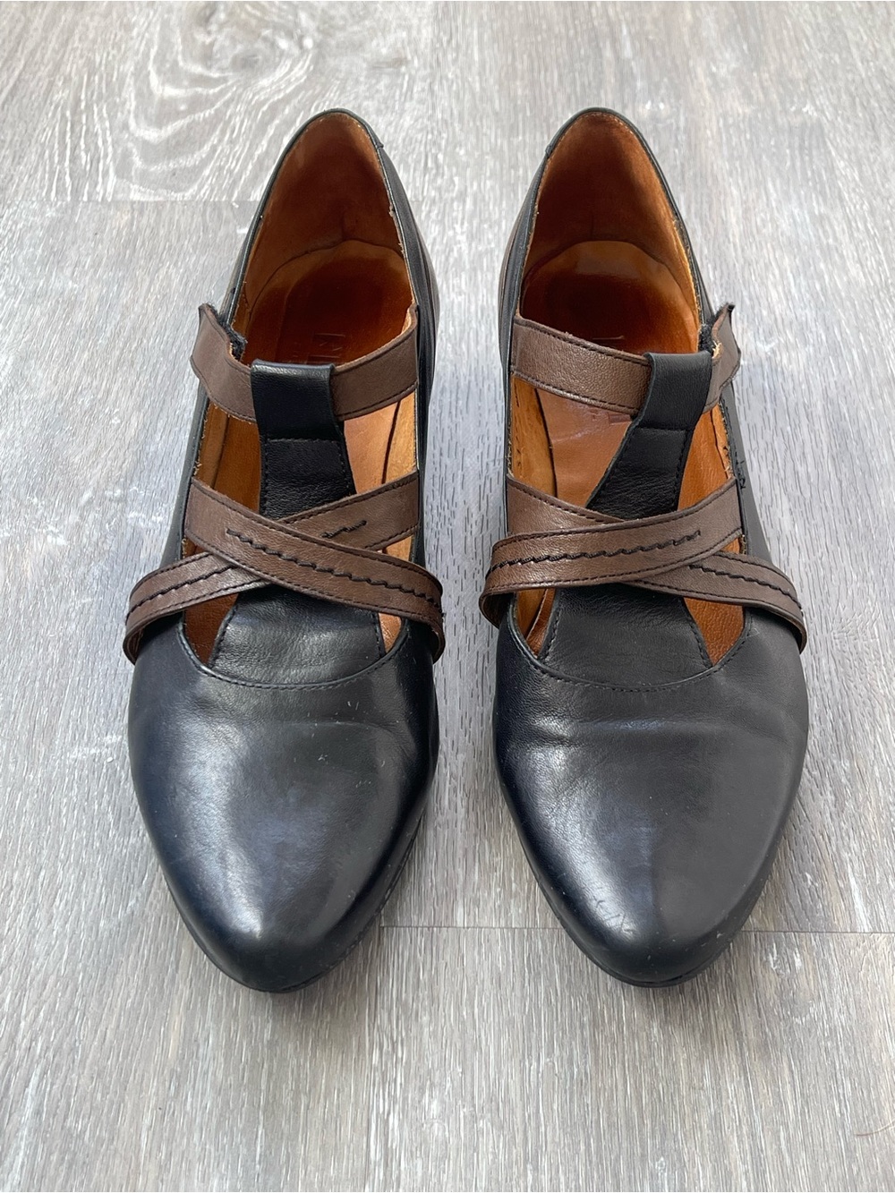Fidji Two-Tone Leather Strappy Heels Size 41 (US 10.5)